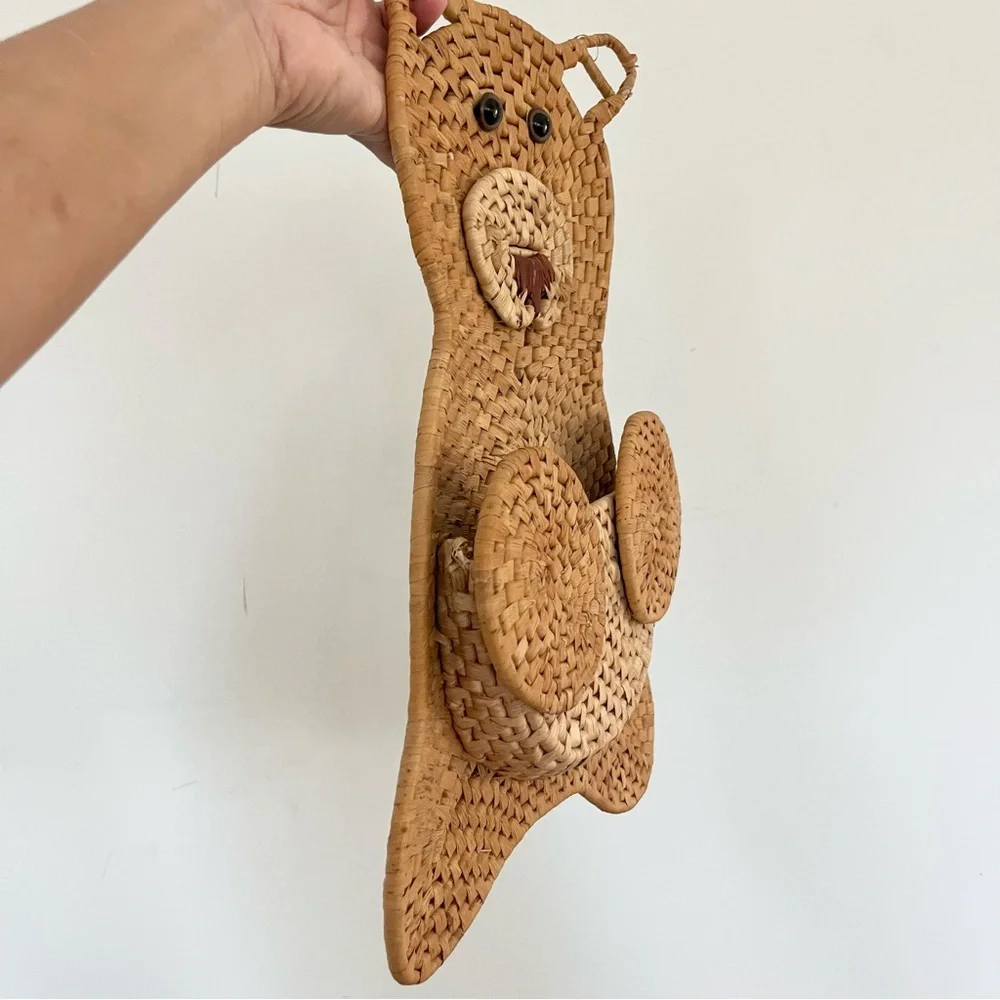 Woven Straw Wicker Bear-Shaped Wall Pocket Accent Boho Decoration Kids Flowers